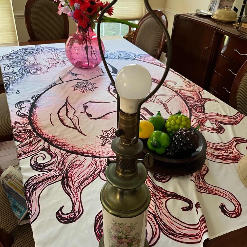 Firm Price ! Society6 Table cloth/Firm price - Picture 2 of 16